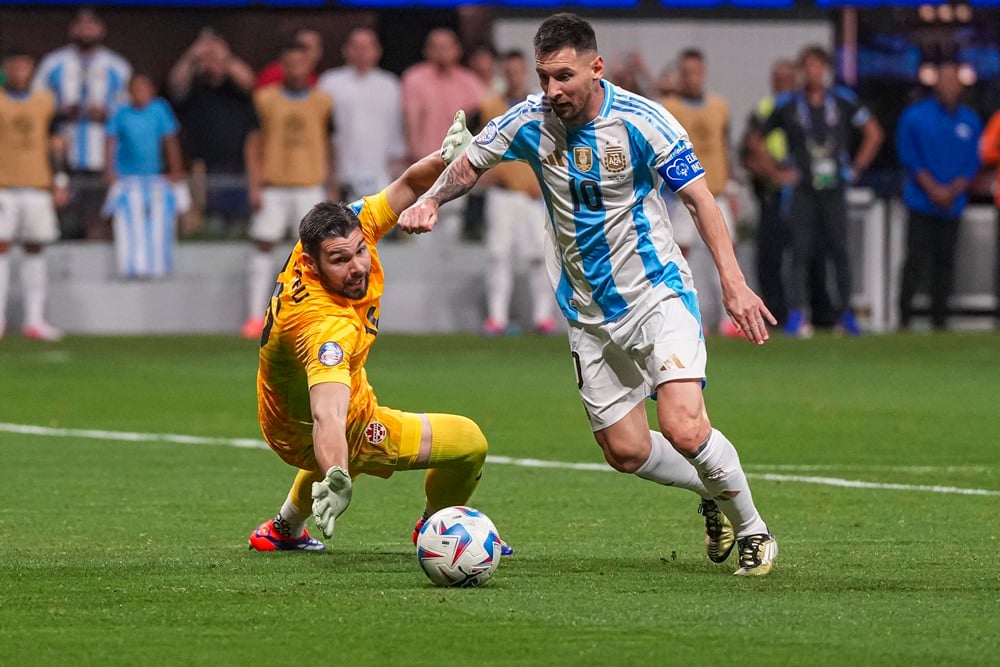 Striker Argentina, Lionel Messi/Reuters