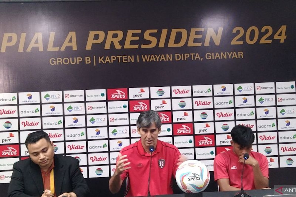 Piala Presiden 2024, Teco Puji Kiper Arema FC Lucas Frigeri